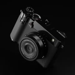 週末限定　FUJIFILM GFX100RF FRAGMENTのサムネイル