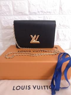 LOUIS VUITTON、ポルトフォイユ・ツイスト ベルトのサムネイル