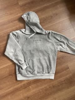 みのる様専用　Supreme グレー パーカー Lサイズのサムネイル