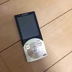 ウォークマン ゴールド 8GBのサムネイル