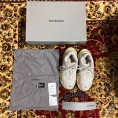 BALENCIAGA tripleS 美品　ホワイト　白のサムネイル