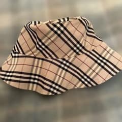 バーバリー　チェック柄バケットハット♡のサムネイル
