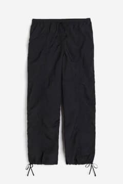 H&M ナイロンパラシュートパンツ　ブラックのサムネイル