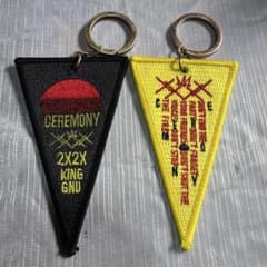 KING GNU CEREMONYキーホルダー 2色セットのサムネイル