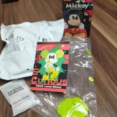 popmart レモンミッキーのサムネイル