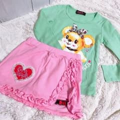 Tシャツ & スカート      ♡ 130 アースマジックのサムネイル