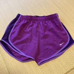Nike DRI-FIT 紫色 ショートパンツ Mのサムネイル