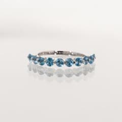 ブルートパーズ1.32ct K18 ハーフエタニティリング - メルカリ
