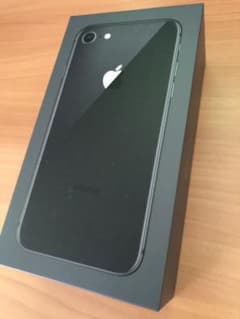 iPhone 8 新品 auのサムネイル