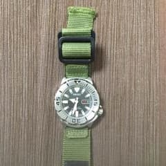 ★超美品★セイコー オートマチックダイバー200 ミリタリーのサムネイル