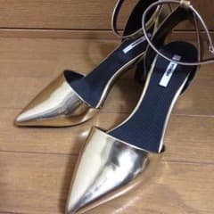 MURUAカバーベルトパンプスのサムネイル