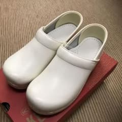 ダンスコ　　白　37  ゆあ様専用のサムネイル