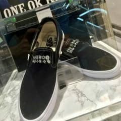 ONE OK ROCK×VANSコラボ シューズのサムネイル