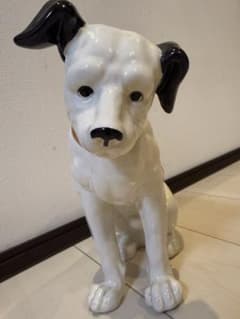 犬の陶器製置物 インテリア オブジェのサムネイル