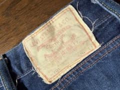 Levi's 701 デニムパンツ インディゴ W26 L32のサムネイル