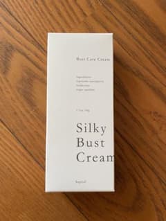 Silky Bust Cream 50g ボディケアクリームのサムネイル
