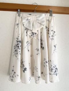 花柄フレアスカート 花柄スカート バックリボンのサムネイル