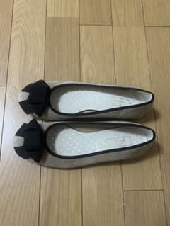 【ジェリービーンズ/美品】リボン付きフラットシューズ 23.5cm 日本製のサムネイル