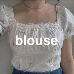 forever21 花刺繍ブラウスのサムネイル