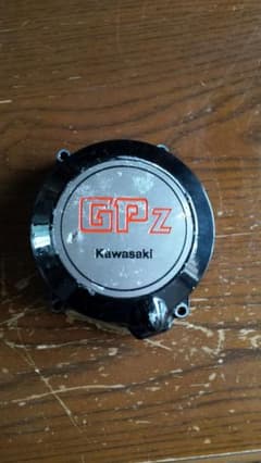 gpz400f  ジェネレーターカバーのサムネイル