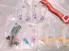 jo1一番くじ ネームベルト アクスタのサムネイル
