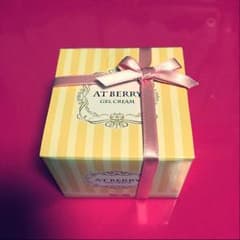✳︎ 送料込 薬用 アットベリー  ✳︎のサムネイル