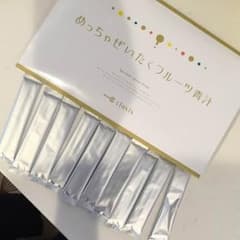 めっちゃぜいたくフルーツ青汁のサムネイル