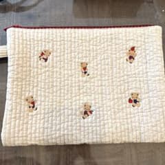 ピオヌンナル ファミリア ポーチ ポーチ〈pionunnal × familiar〉ピオヌンナルファミリア