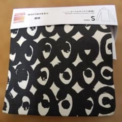 新品 UNIQLO marimekko ヒートテック タートルネックT 長袖 S