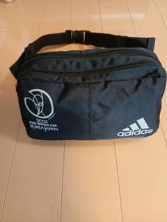 adidas 2002 FIFA World Cup ボディバッグのサムネイル
