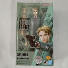 SHFiguarts 로이드 포저 [SPY×FAMILY]