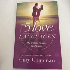 The 5 Love Languages 愛を伝える5つの方法 洋書ベストセラーのサムネイル
