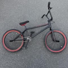 SUBROSA NOVUS BMXバイク ブラック/レッドのサムネイル
