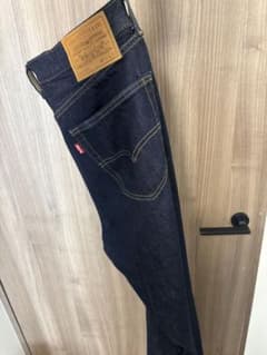 LEVI'S PREMIUM 505 ダークブルー ストレートデニムのサムネイル