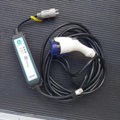 日産リーフ用 充電ケーブル 中古のサムネイル