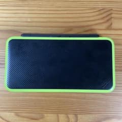 【ジャンク品】Nintendo New 2DS LL 本体 ブラック×ライムのサムネイル