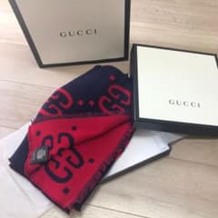 GUCCIマフラーのサムネイル