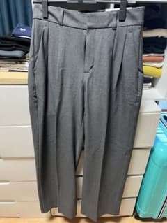 タックワイドパンツ スラックスのサムネイル