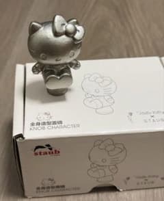ストウブ　キティー　Hello Kitty x Staub ノブ　海外限定 ストウブ キティー Hello Kitty x Staub ノブ 海外限定 - メルカリ