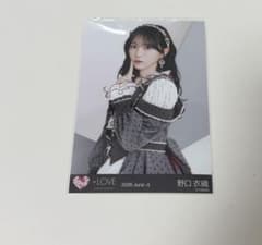 LOVE 生写真 野口衣織 年末歌番組2025衣装 チュウ - メルカリ