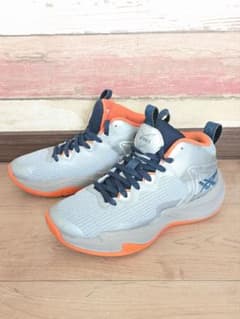 ★ASICS　バッシュ　23.5cm　ミニバス　ジュニア★のサムネイル
