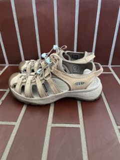 KEEN アウトドアサンダル ベージュ 24.5cmのサムネイル