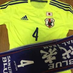 日本代表 サッカー ユニフォームのサムネイル