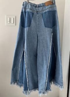ZARA  ワイドフレアデニムパンツのサムネイル