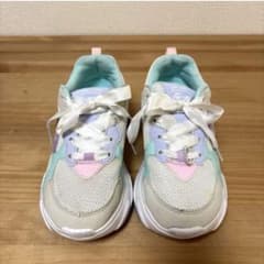 女の子　スニーカー　ni-mo 21.5cmのサムネイル