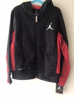 NIKE ジョーダン  裏起毛パーカー130-140サイズのサムネイル