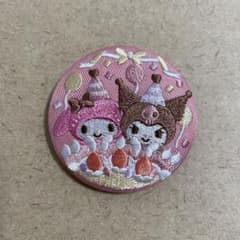 サンリオ　刺繍缶バッチ　シークレット　マイメロディ　クロミのサムネイル