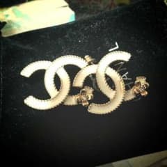 CHANEL☆゛ノベルティーピアスのサムネイル