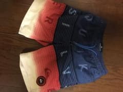 クイックシルバーQUIKSILVER水着　140㎝のサムネイル