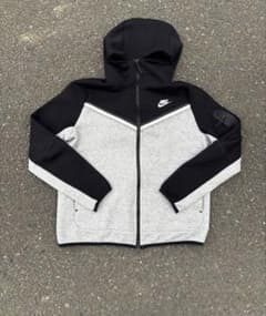NIKEテックフリース　ブラックグレーのサムネイル